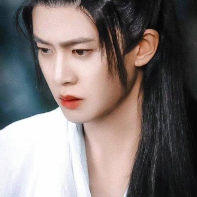 任嘉伦《与君初相识》美男鱼古装剧照 人鱼长意好帅气