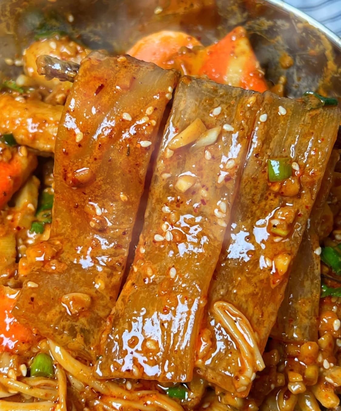 美食正宗麻辣拌真实图片 深夜放毒朋友圈配图_5