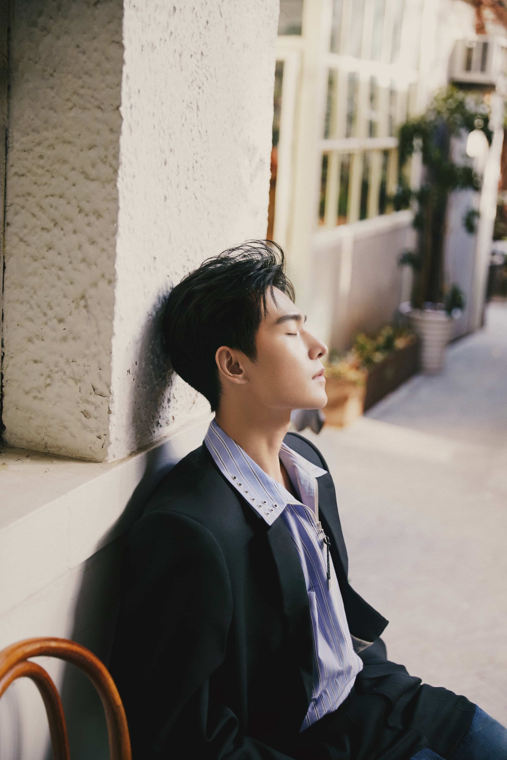 帅气男星杨洋西装造型绝美侧颜超帅！_8