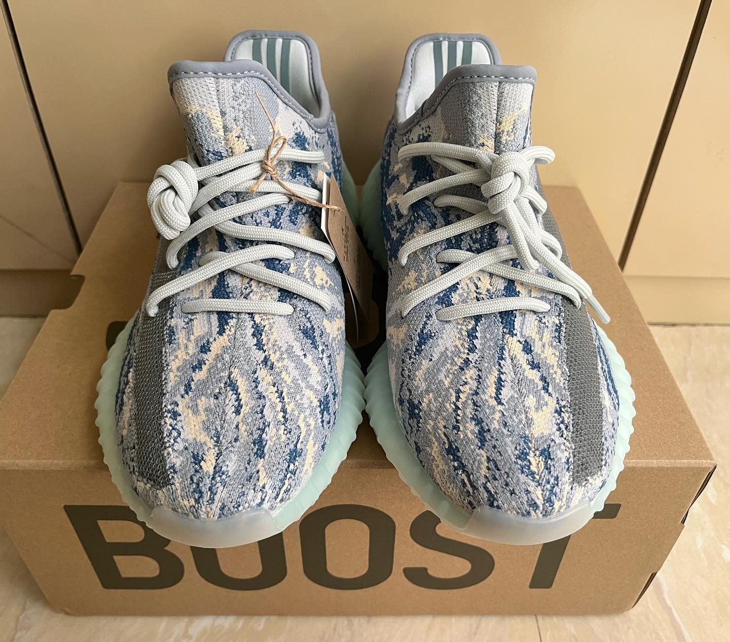 2022新款北卡蓝椰子鞋adidas Yeezy 350 v2 mx blue正品高清细节图_1