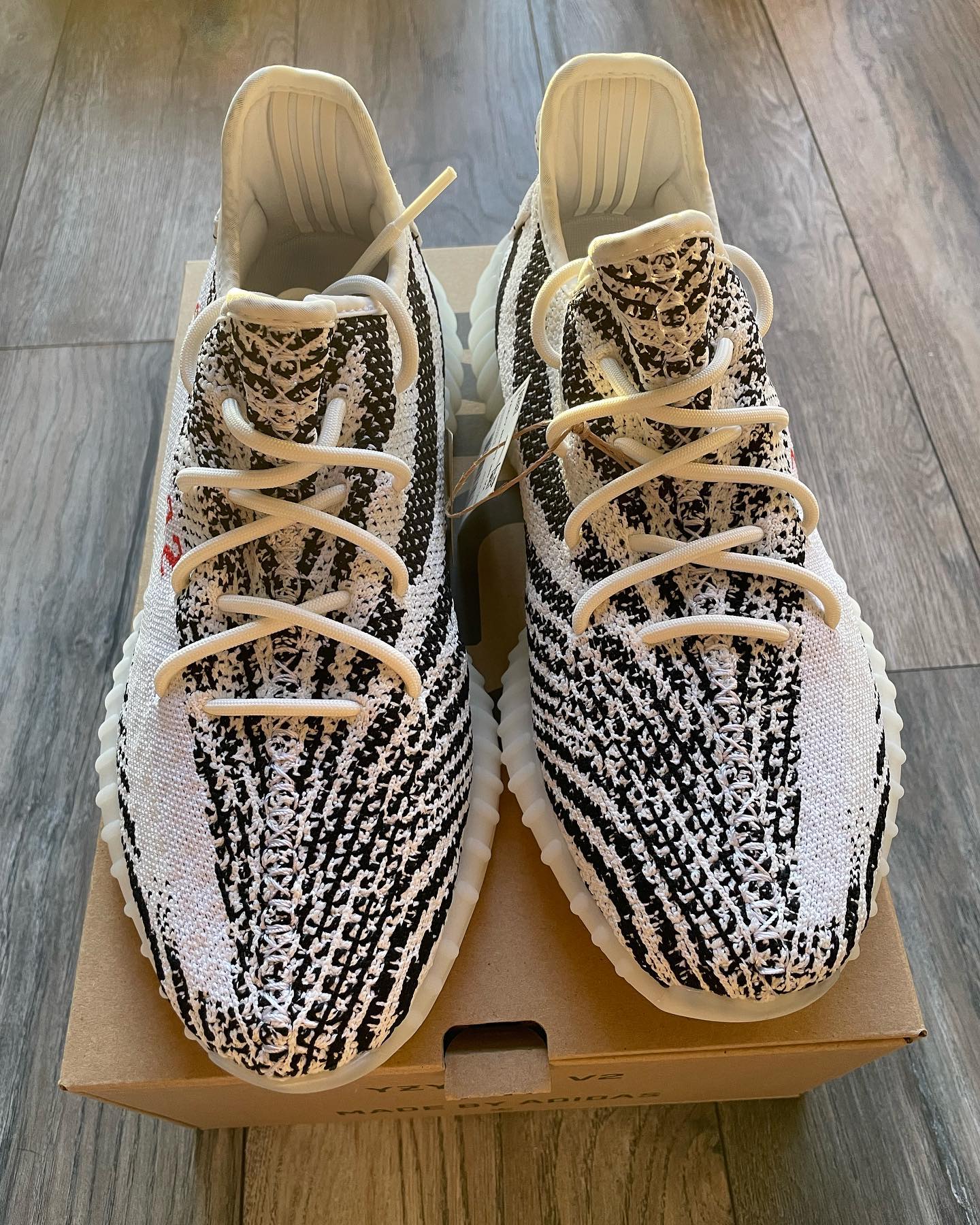 adidas yeezy boost 350 v2“zebra”白斑马正品实拍图 高清细节图_7