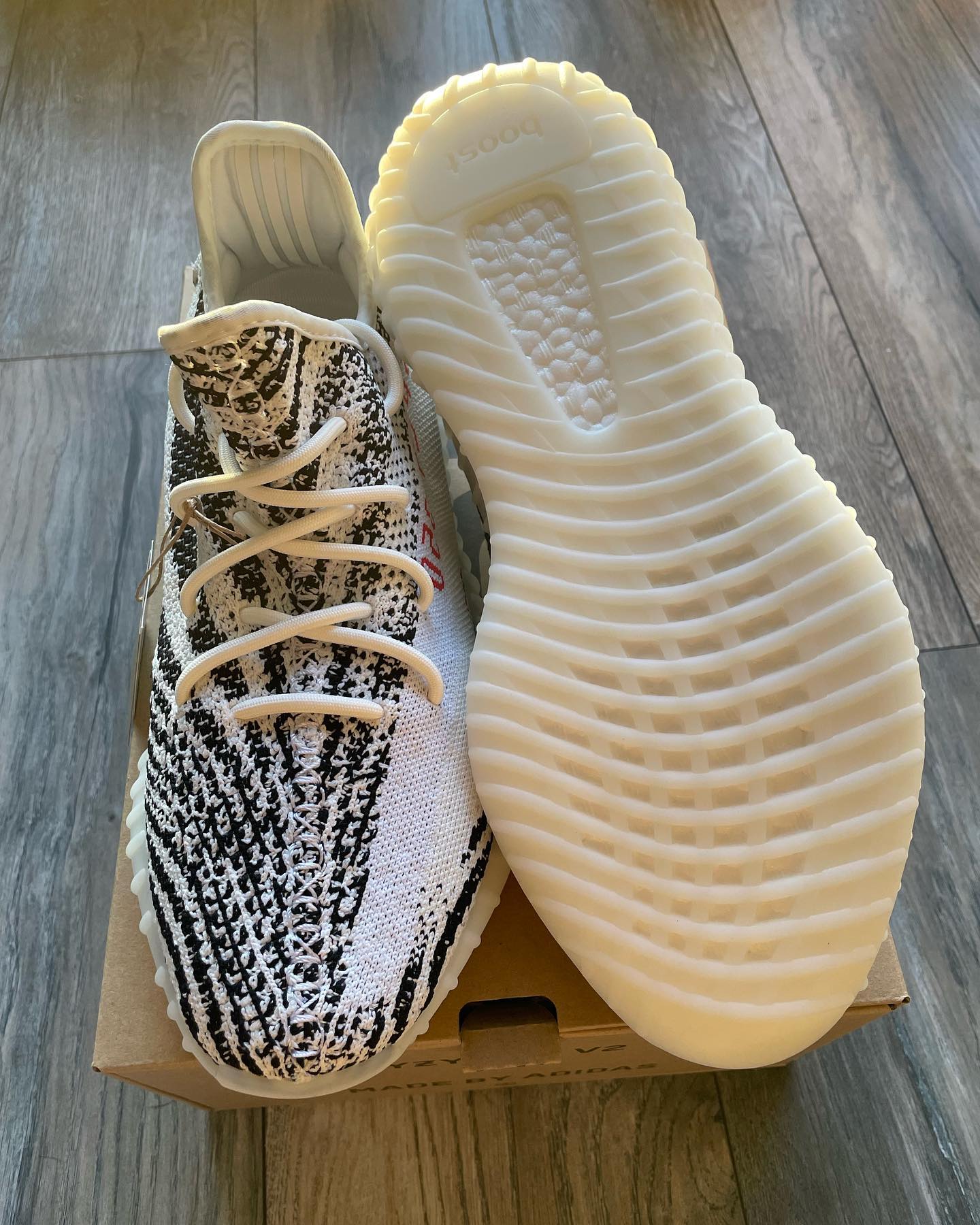 adidas yeezy boost 350 v2“zebra”白斑马正品实拍图 高清细节图_5