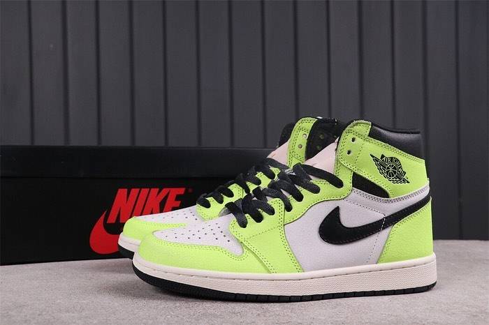 2022新款AJ高帮Nike Air Jordan 1 High OG “Volt ”荧光绿白配色正品高清实拍图_10