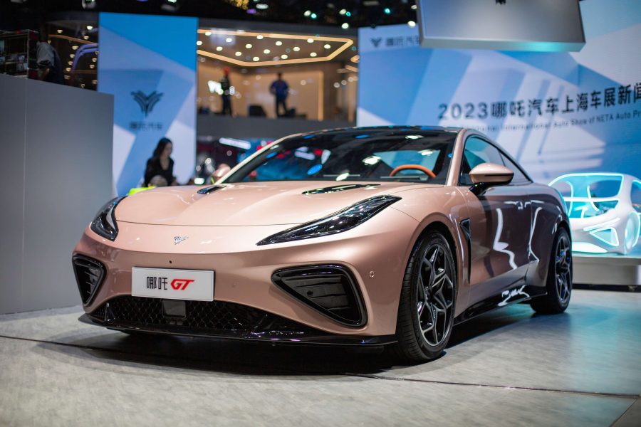 最便宜的新能源电动gt跑车哪吒跑车只要17万_5
