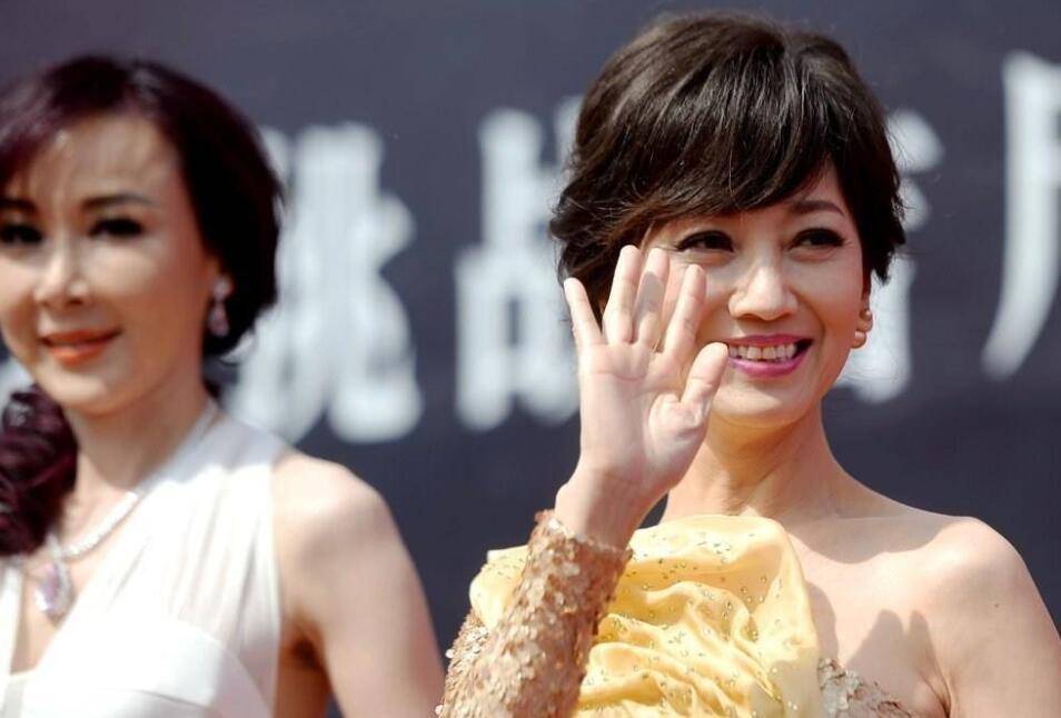 为什么整容没纯天然好看,为什么整容的到老了后悔!_1