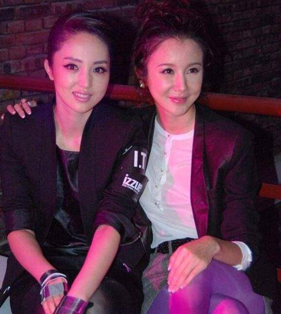 为什么整容没纯天然好看,为什么整容的到老了后悔!_2