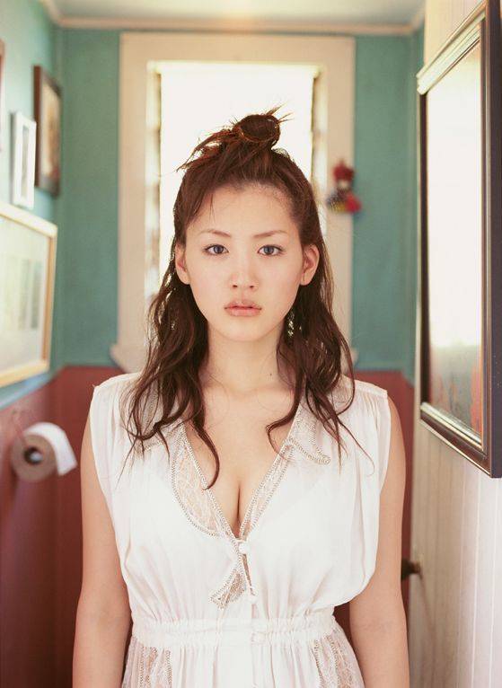 绫濑遥綾瀬はるか 内衣美背 岛国“人间绝色”_4