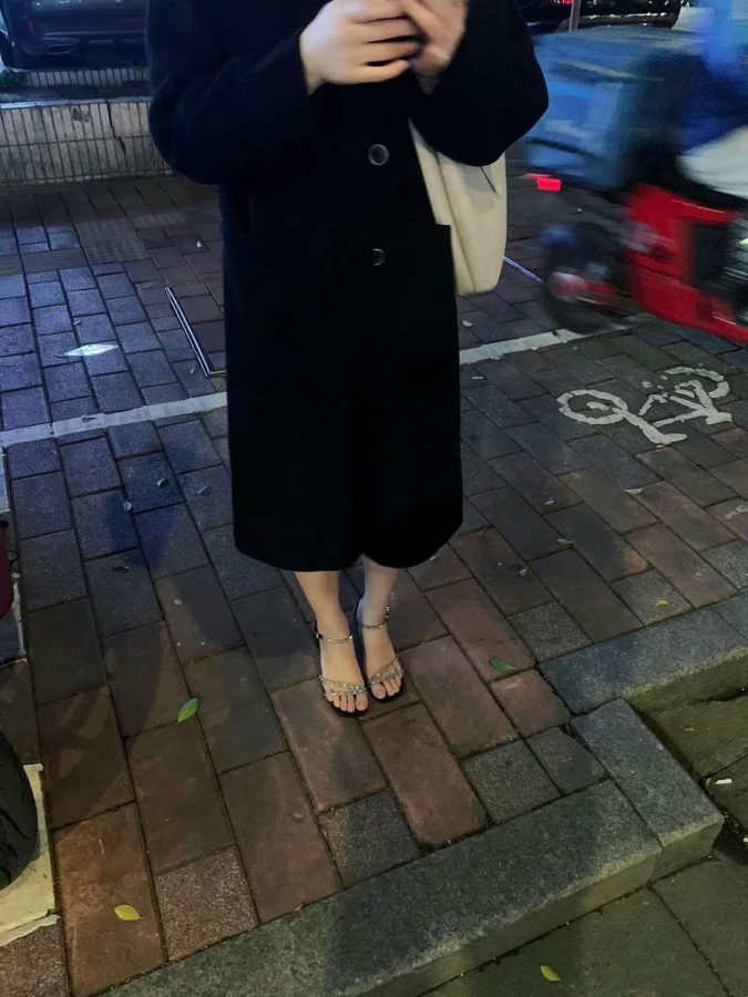 网恋奔现现场居然没翻车，网恋奔现后,我掉马了?_1