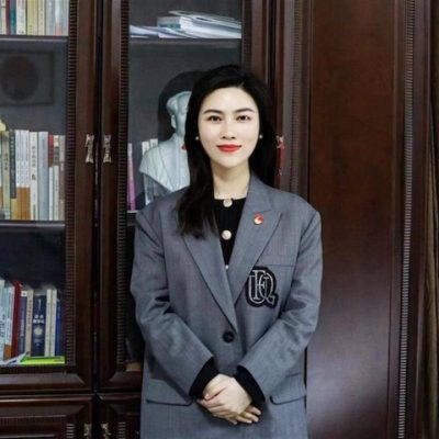 郑州工商学院美女副校长王提图片
