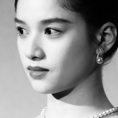 张婧仪灰色丝绸礼服图片，张婧仪为什么这么好看