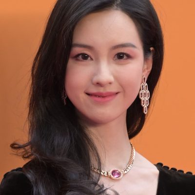 美女学霸陈都灵生图宝格丽活动