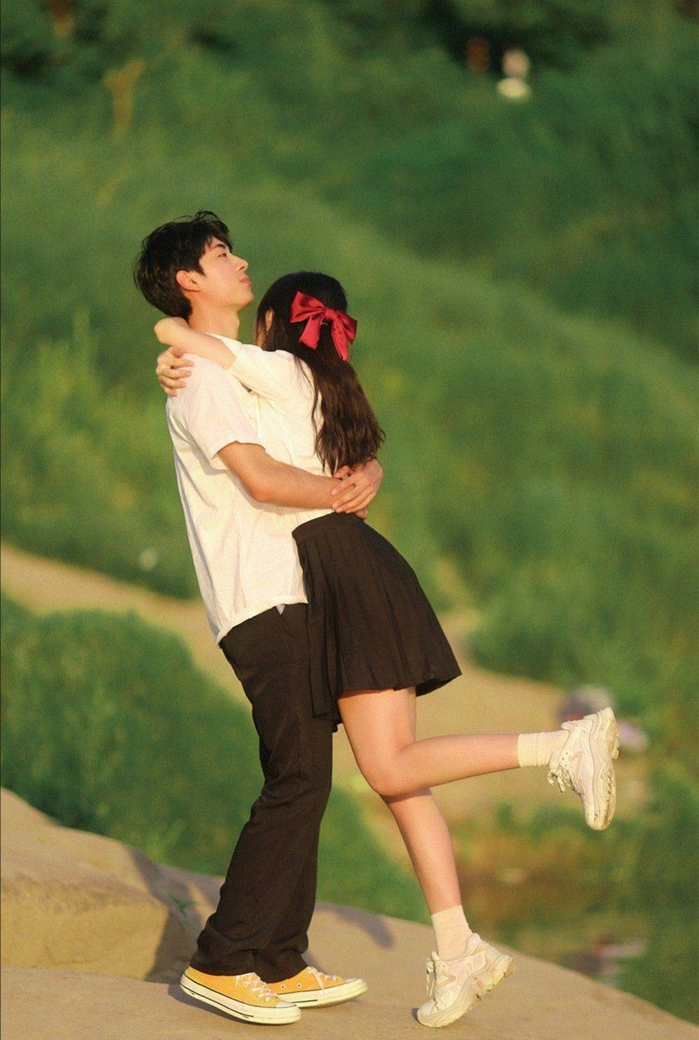 爱情两个人拥抱唯美高清图片_7