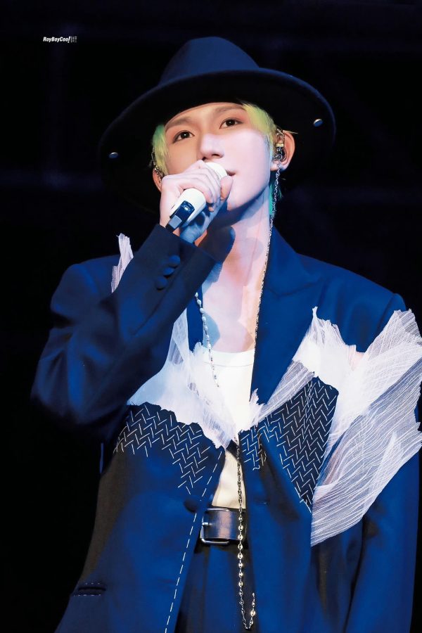 王源染了绿发图片 ，王源客厅狂欢巡演_4
