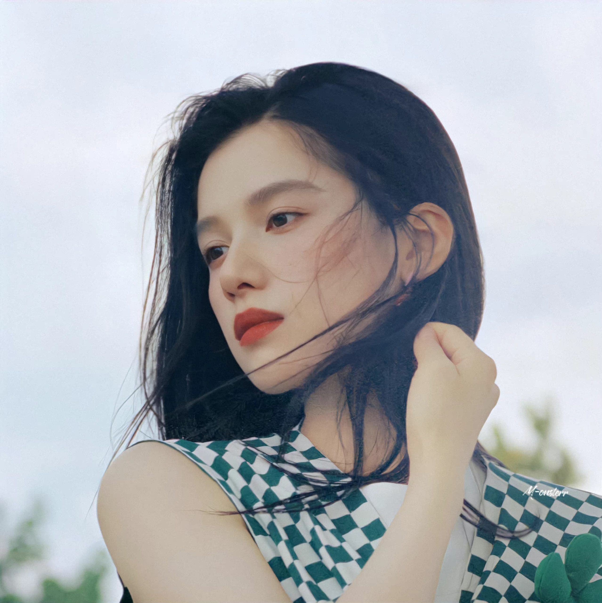 张婧仪可爱公主斩男又斩女头像_1