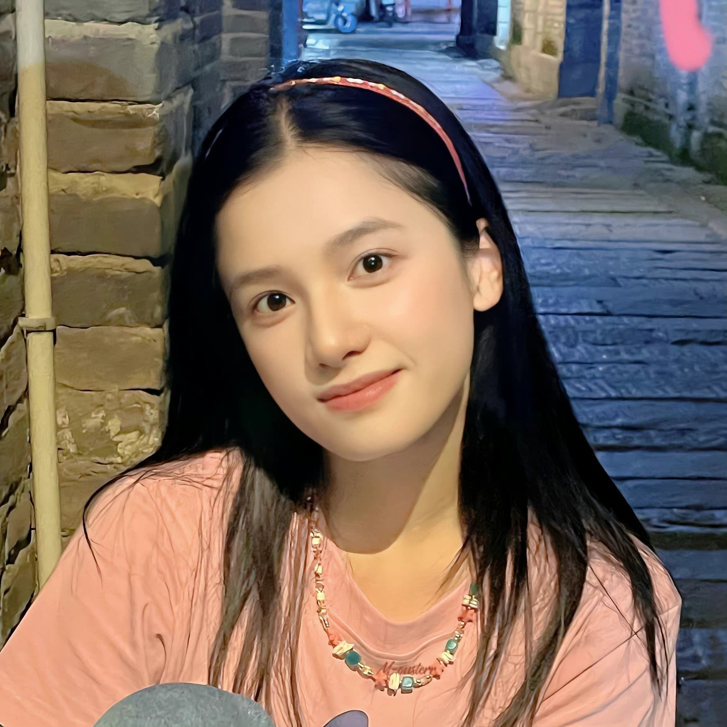 张婧仪可爱公主斩男又斩女头像_6