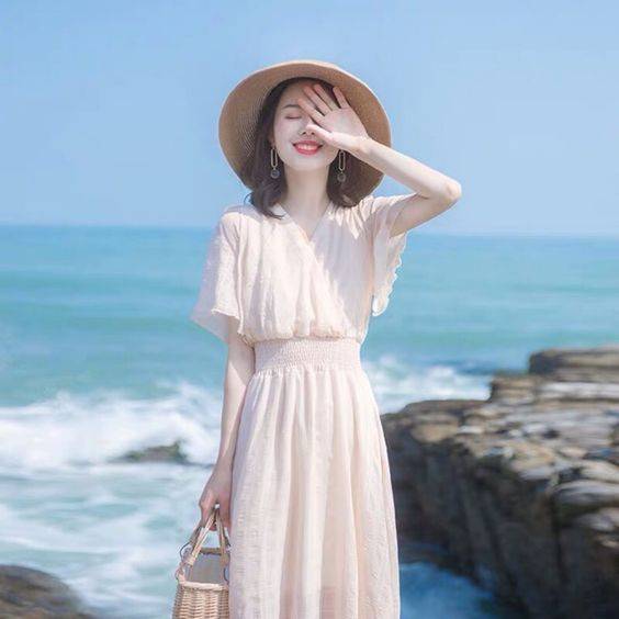 海边的女生头像ins风真人,女头ins高级质感海边照_4