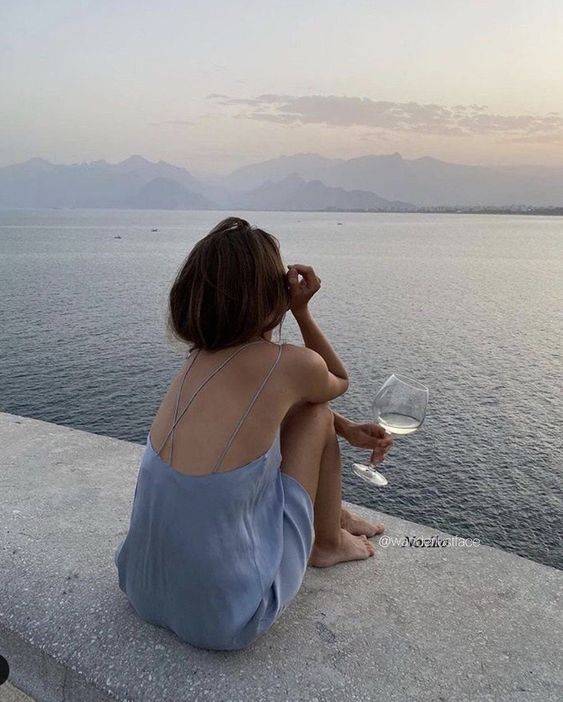 海边的女生头像ins风真人,女头ins高级质感海边照_8