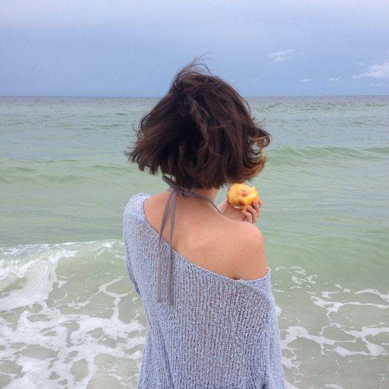 海边的女生头像ins风真人,女头ins高级质感海边照_12