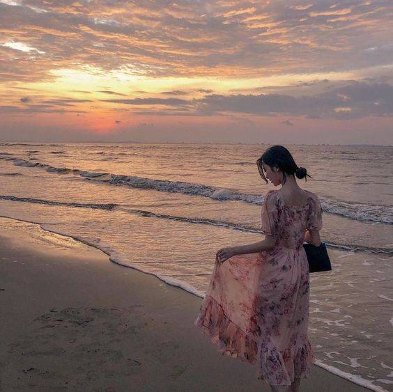 海边女生头像侧面唯美图片_10