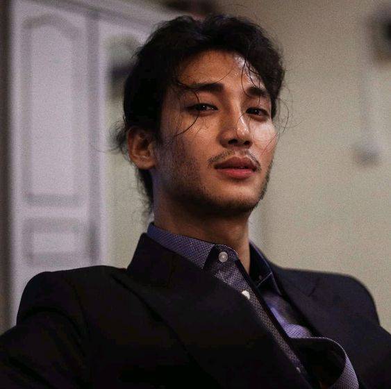 成熟大叔男人味十足微信头像图片精选_6