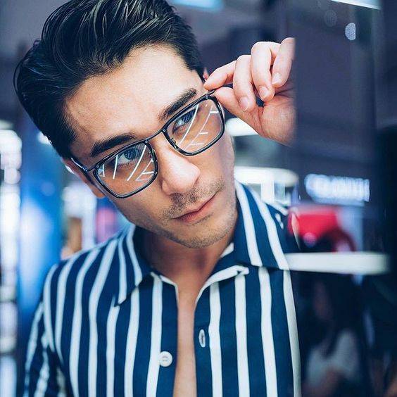 成熟大叔男人味十足微信头像图片精选_15