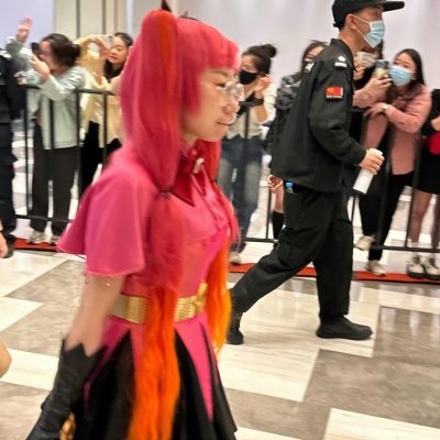 鸟鸟在萌探探探案COS安琪拉图片