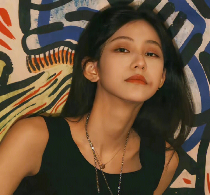 复古胶片头像女生𝙬𝙚𝙘𝙝𝙖𝙩 胶片感高清女头_19