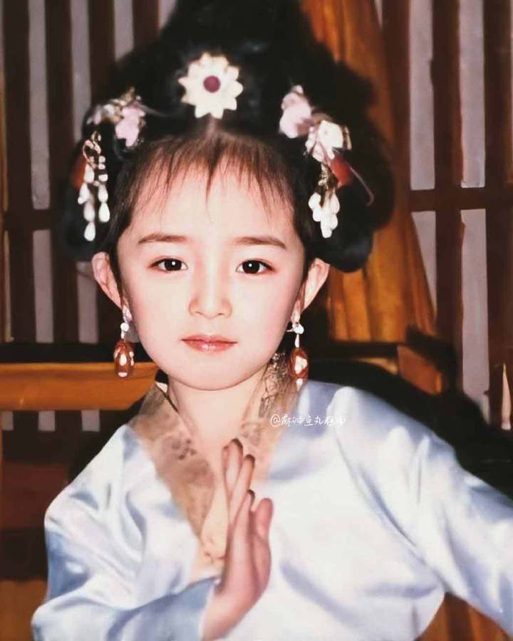 杨幂小时候可爱高清头像图片_8