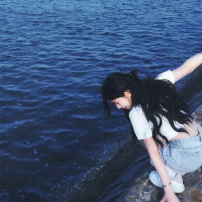 自由感氛围旅行风景女生头像，看起来很自由的头像女_5