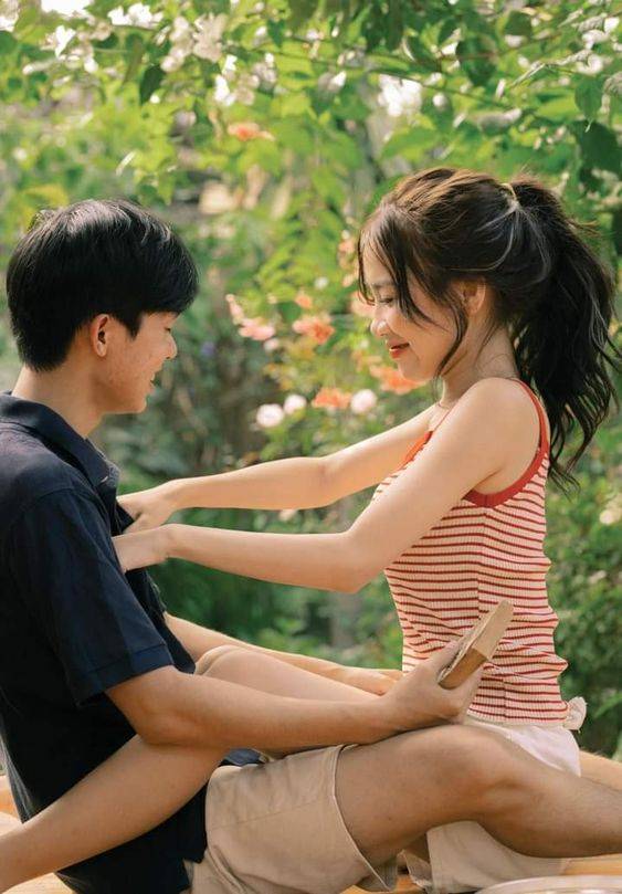 他的手探到我的衣服里怎么办呢？_5