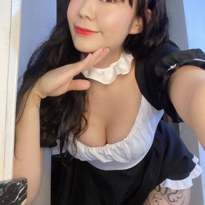 一个喜欢发自拍的女生是什么性格特点