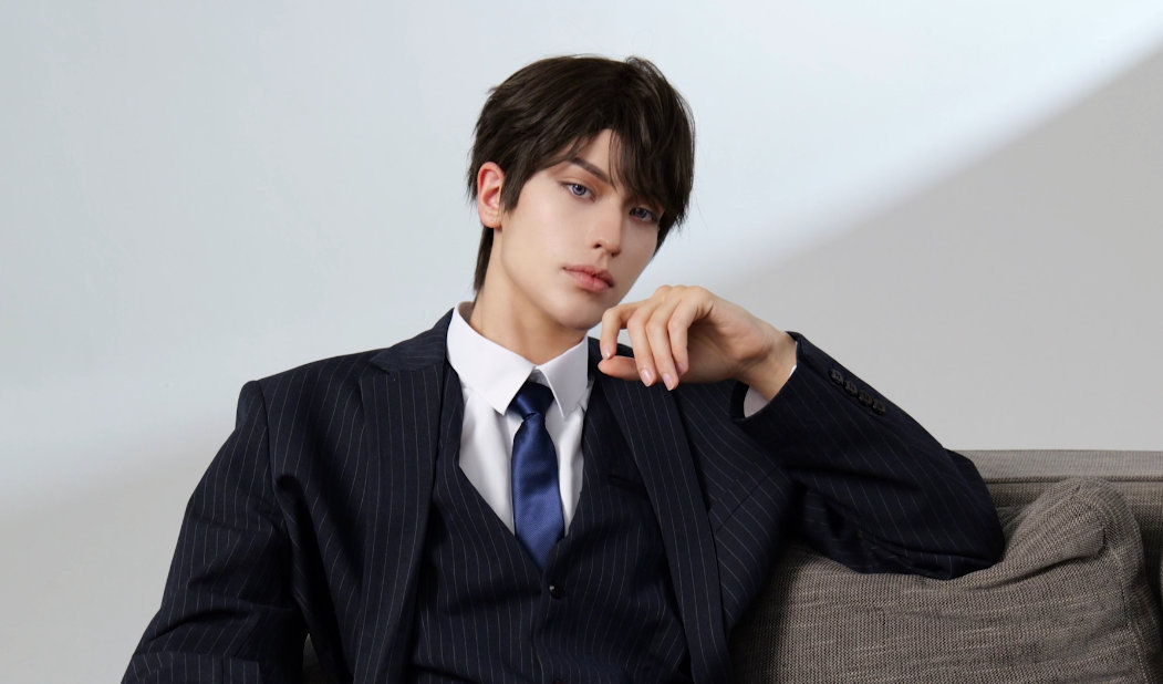 卡琳娜cos李泽言 《恋与制作人》游戏男主_2