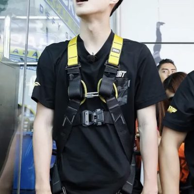 刘昊然吊威亚蹦极大包支小帐篷？刘昊然为什么那么大？