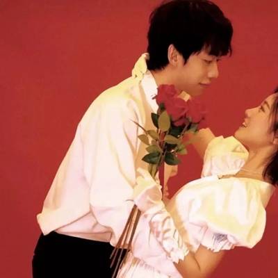 2023最新浪漫温馨婚纱真人和动漫卡通情侣头像_11