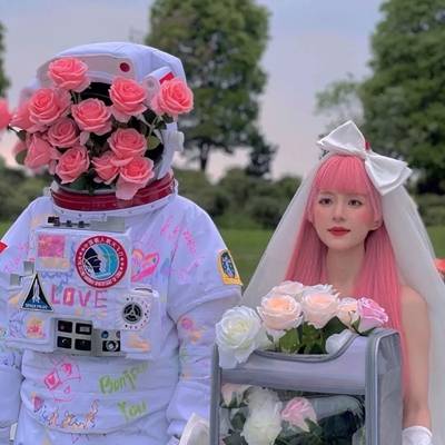 2023最新浪漫温馨婚纱真人和动漫卡通情侣头像_7
