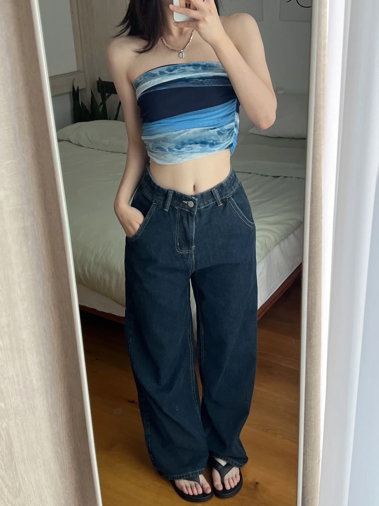 为什么身材好的女生肚脐是竖着的？女生肚脐眼横着代表什么？_4
