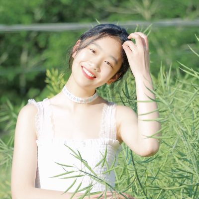 15岁小姐姐照片同一个人不化妆，15岁女孩子的照片不化妆的