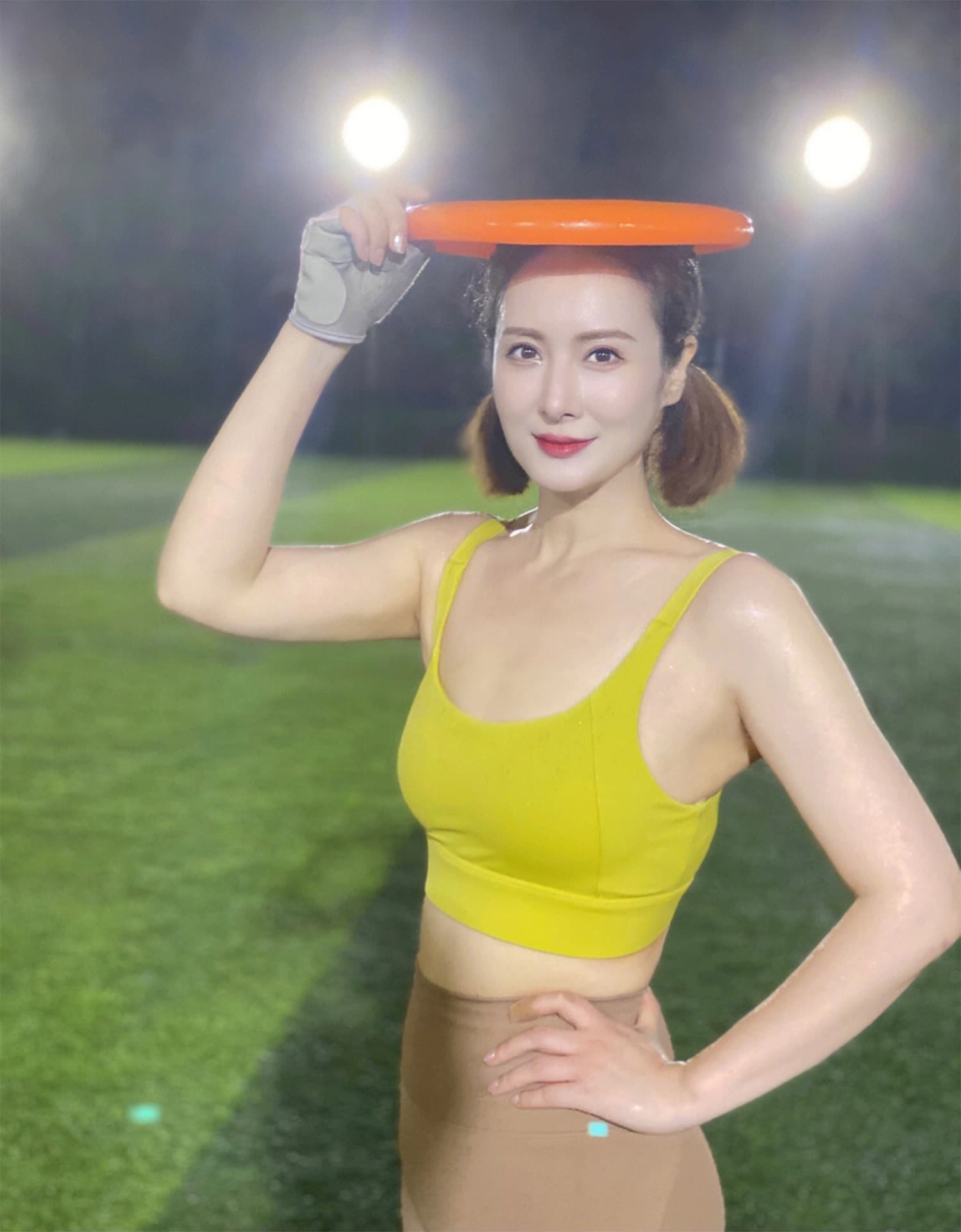 40岁女照片头像真实照片 40岁单身妈妈照片_4