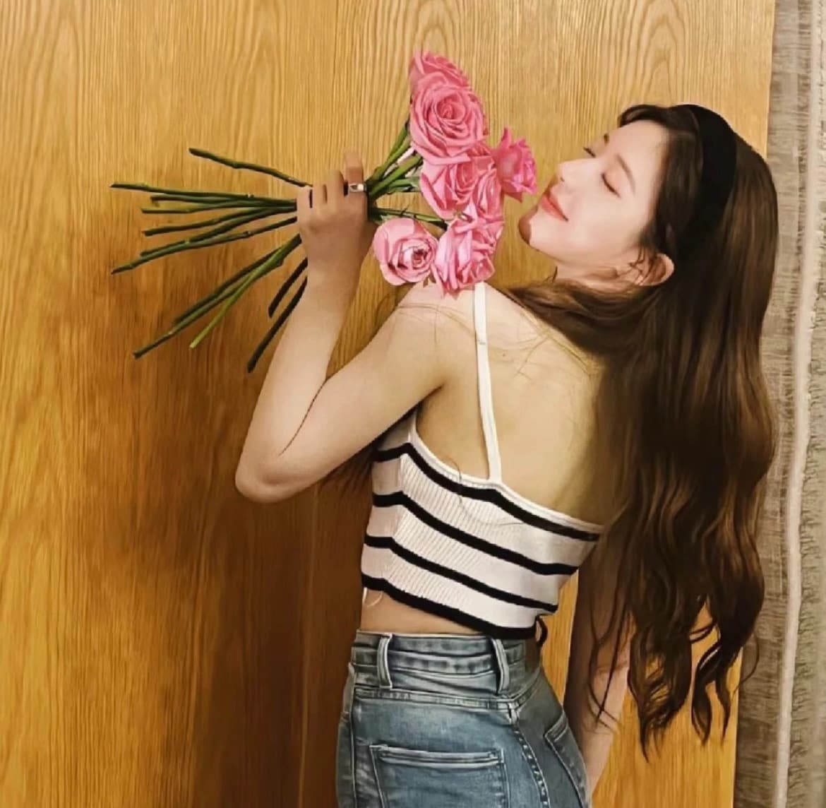 宝藏女孩赵露思仙女和鲜花头像_13