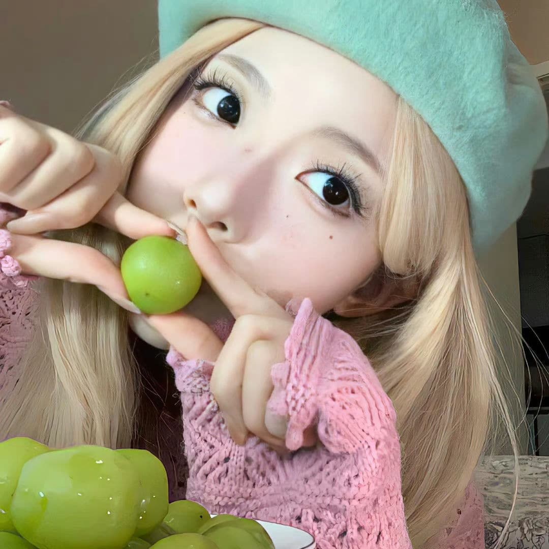 可爱搞怪ins风女头，搞怪女生头像图片_14