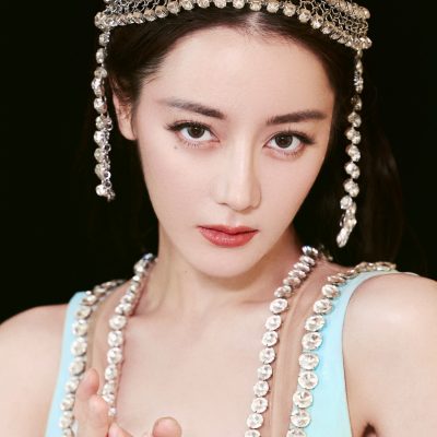 Georges Hobeika 2022春夏高定 迪丽热巴 刚出水的美人鱼 大深V裙图