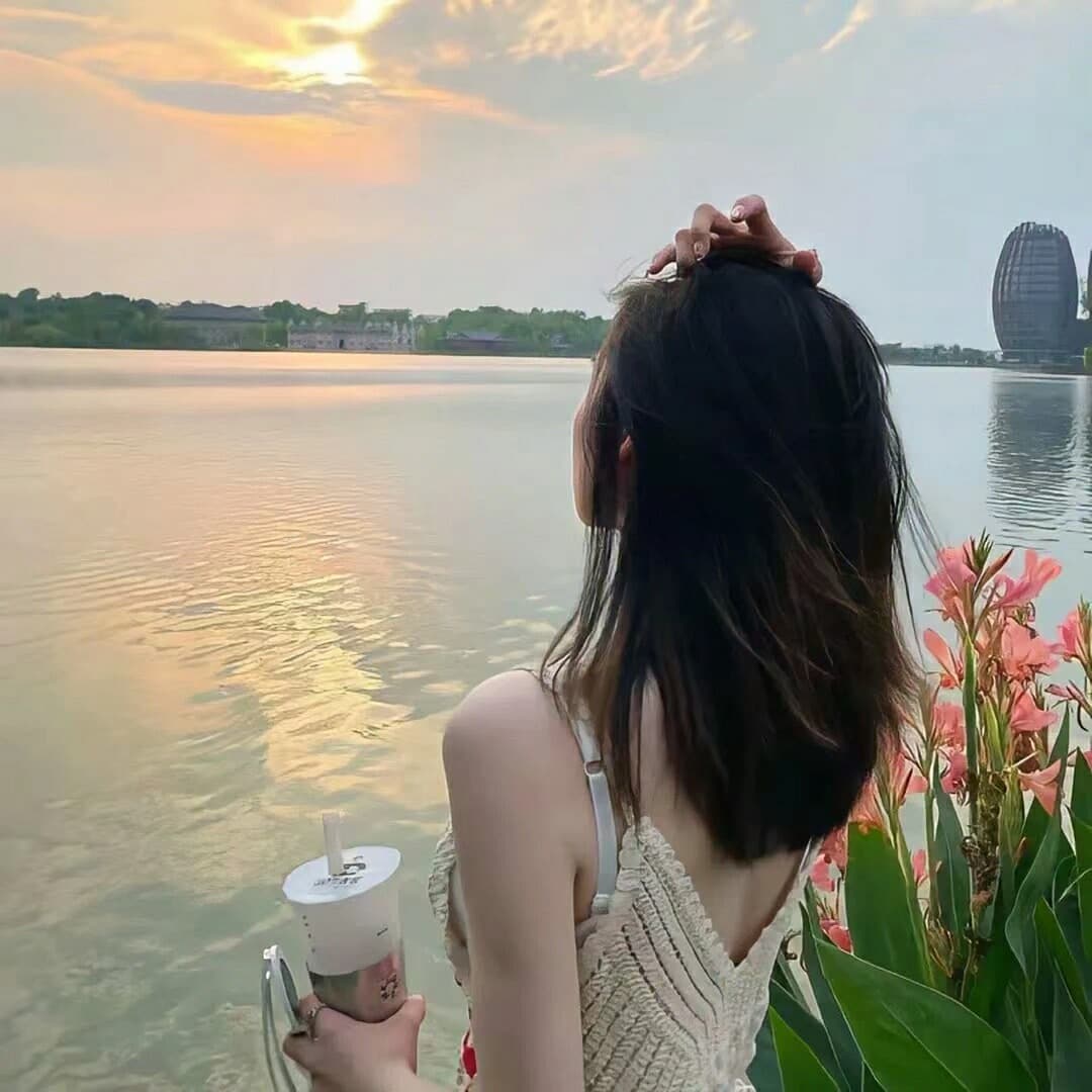 头像图片2023最新款女 好看高级女头_31