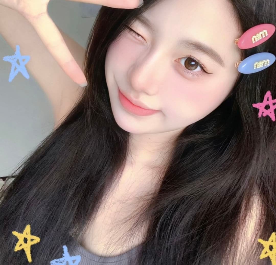 高颜值女生头像真人露脸,让男生一眼就心动的头像_27