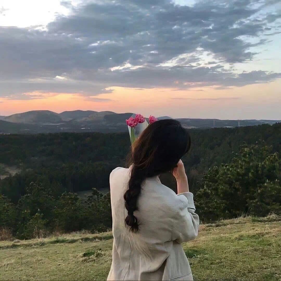 高颜值女生头像真人露脸,让男生一眼就心动的头像_5