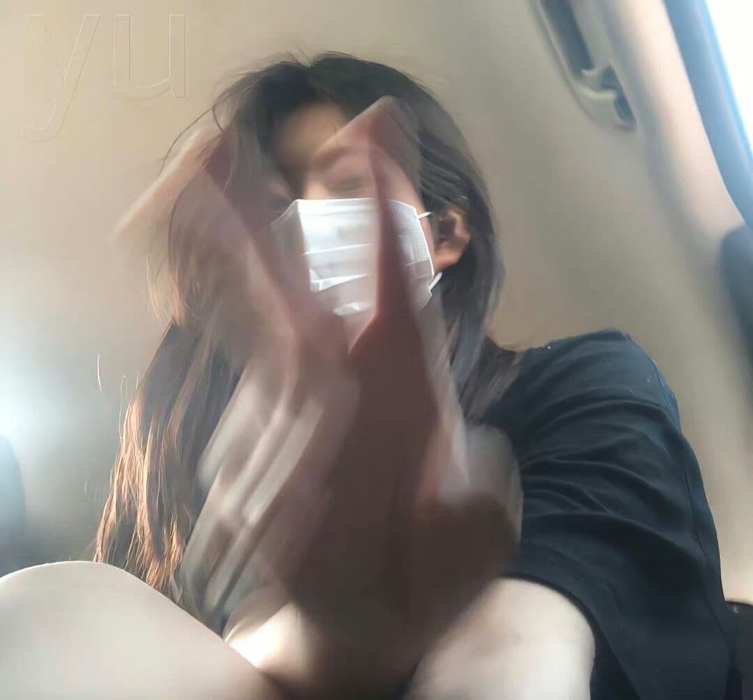 高颜值女生头像真人露脸,让男生一眼就心动的头像_6