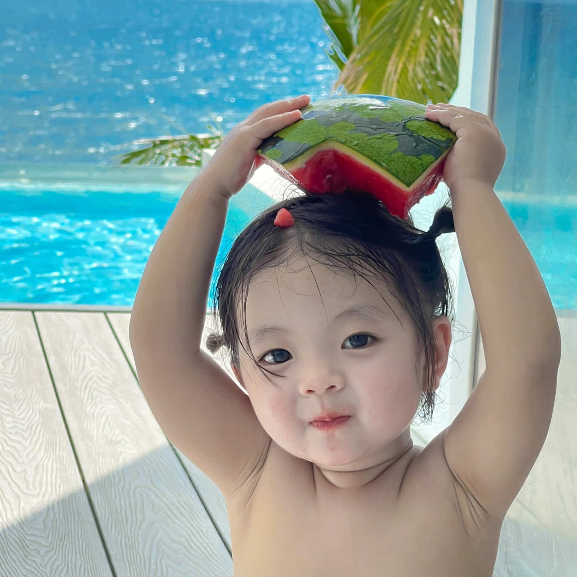 夏天萌娃吃西瓜可爱女生头像 骗你生女儿_7