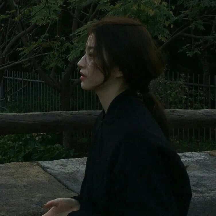 伤感暗黑系emo女生孤独感头像_8