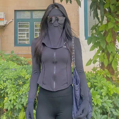 美女最强防晒衣就问你吓人不吓人， 美女防晒衣吓人图片