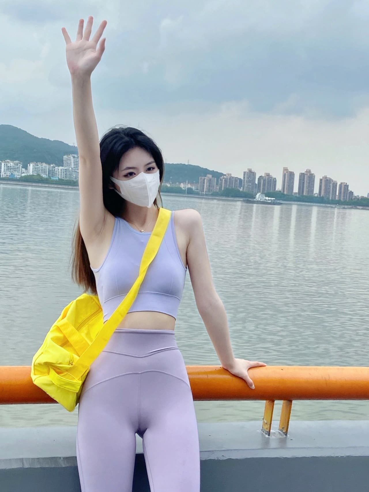 练瑜伽了一道缝，有缝必火瑜伽锻炼图片_5
