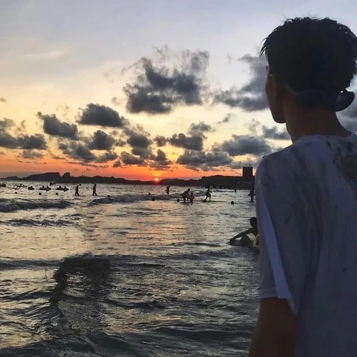 头像男ins高级质感不露脸头像图片_7